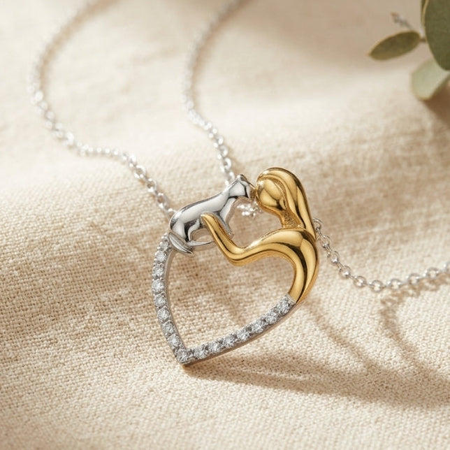The Kissing Hearts Necklace