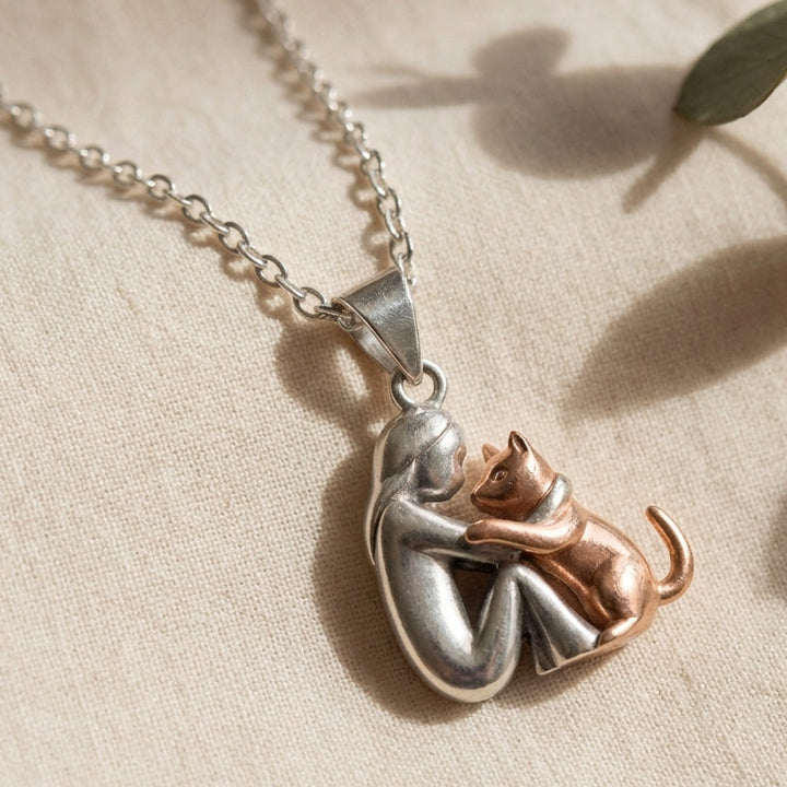 The Kitten Hug Necklace