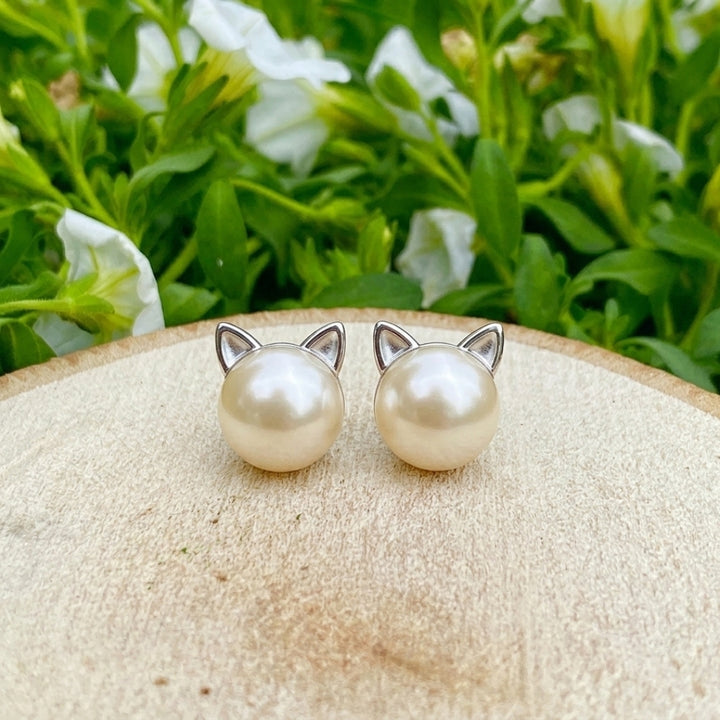 The Pearl Cat Studs