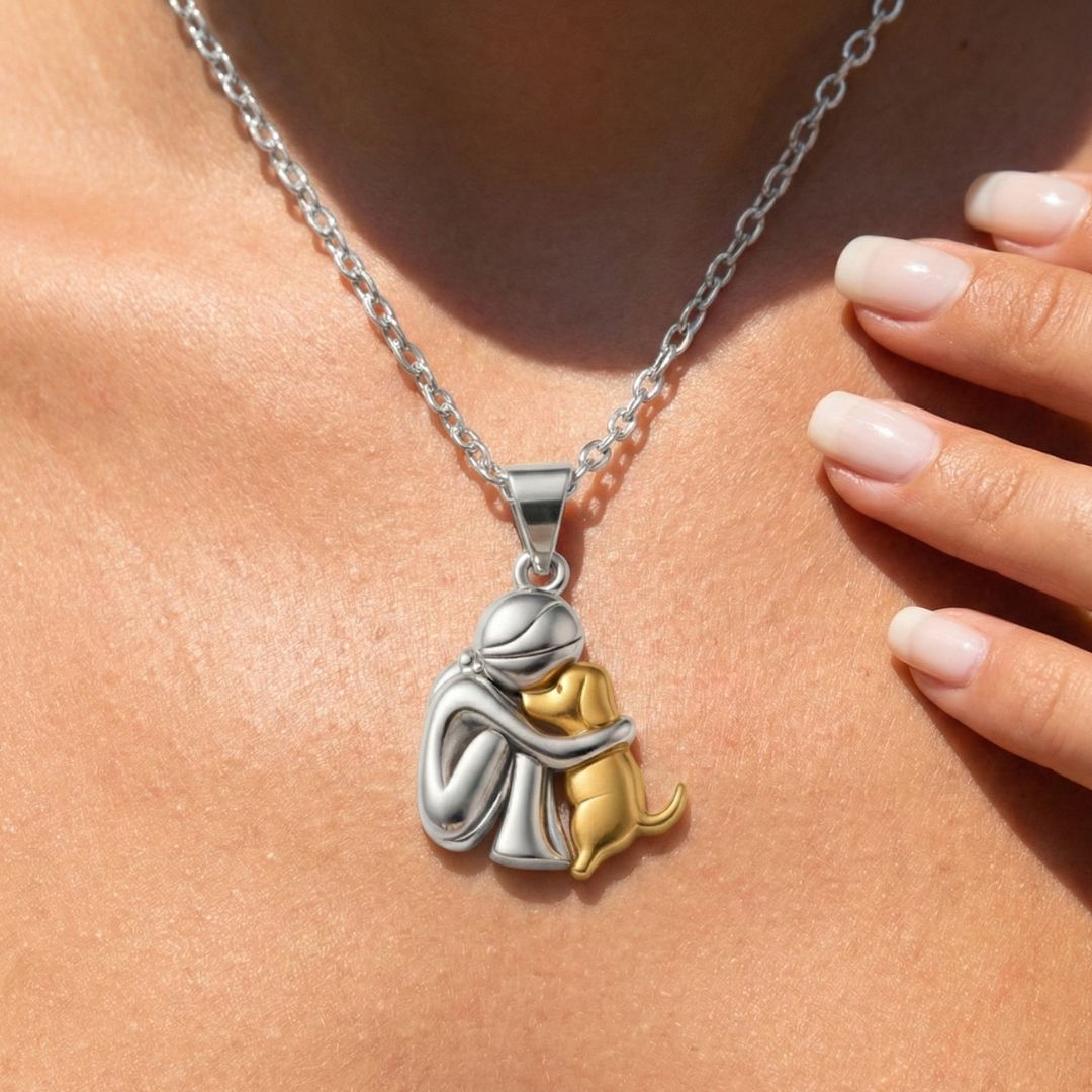 The Hug Necklace