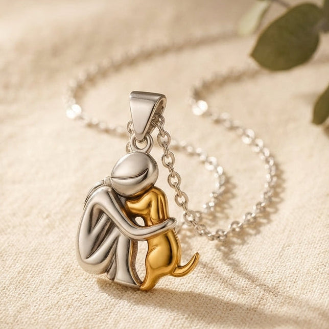 The Hug Necklace