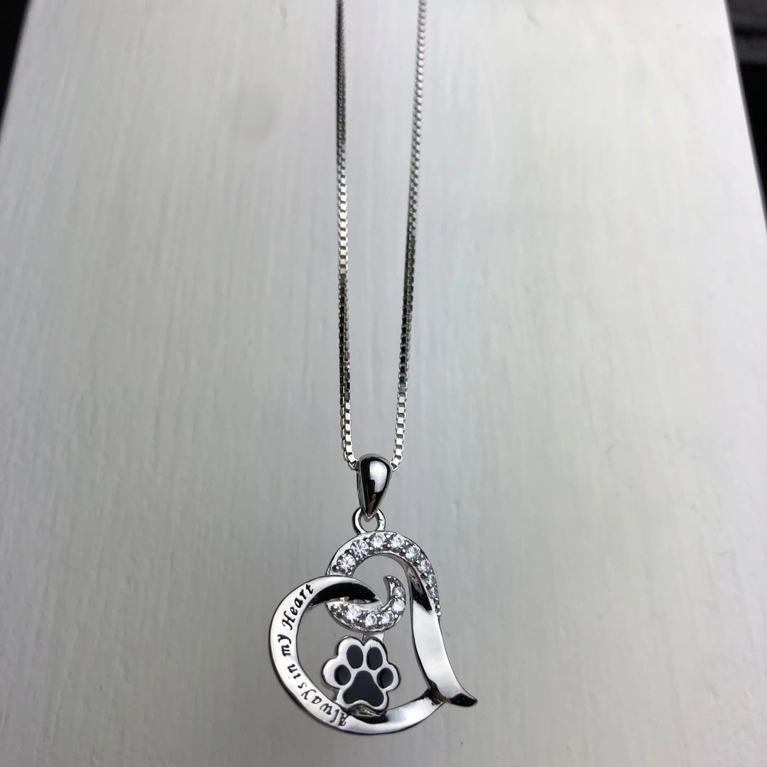 The In My Heart Necklace, Gold