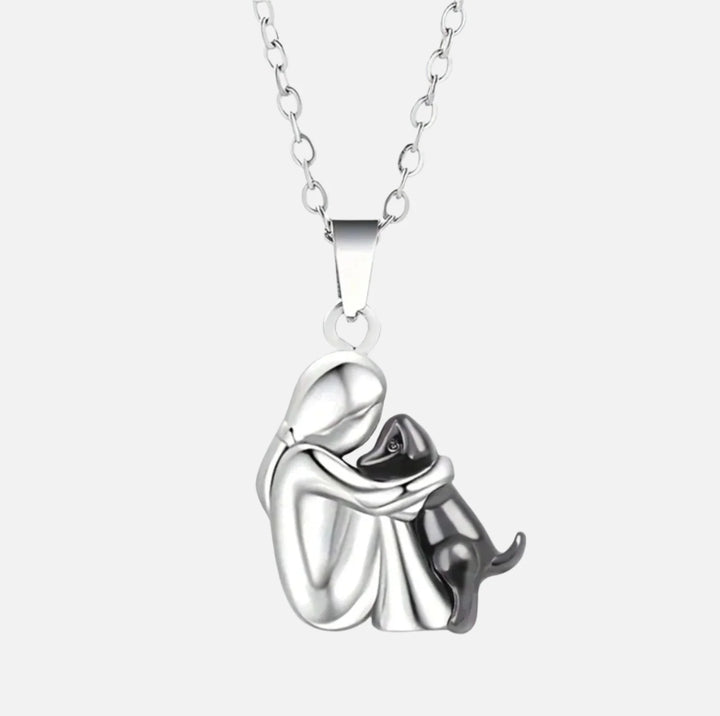 The Curled-Up Hug Necklace
